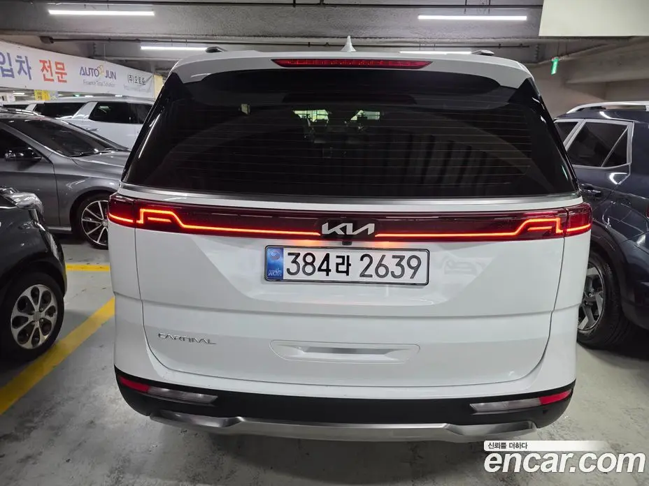 Kia Carnival 2022 2.2 автомат (гидро), фото 20