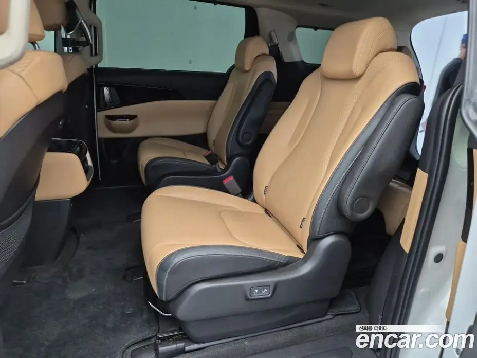 Kia Carnival 2022 3.5 автомат (гидро), фото 12
