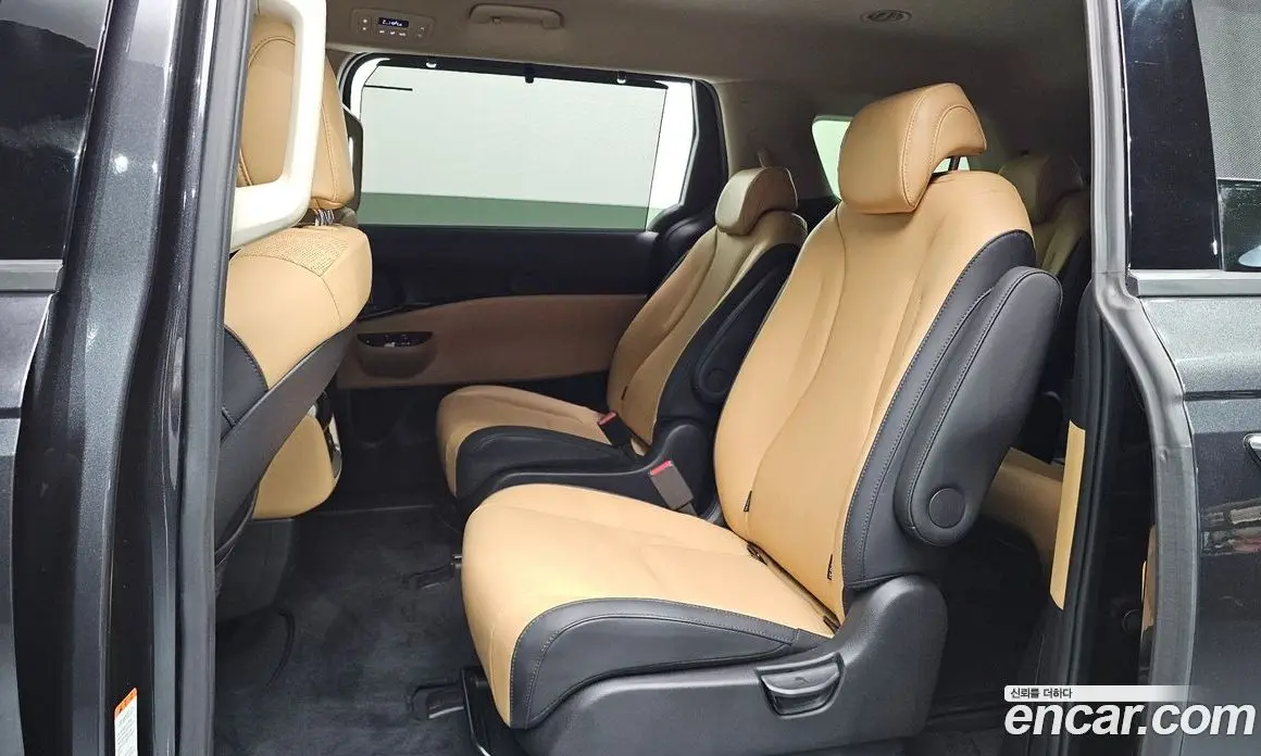 Kia Carnival 2023 2.2 автомат (гидро), фото 18 Kia Carnival 2023 2.2 автомат (гидро), фото 18