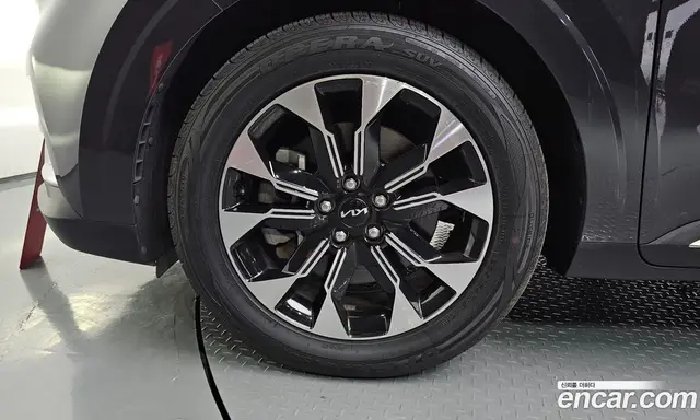 Kia Carnival 2023 2.2 автомат (гидро), миниатюра 5 Kia Carnival 2023 2.2 автомат (гидро), миниатюра 5