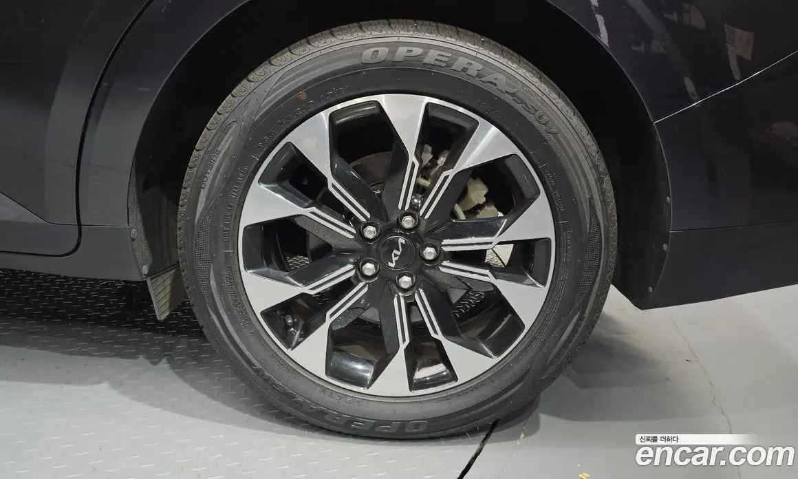 Kia Carnival 2023 2.2 автомат (гидро), фото 7 Kia Carnival 2023 2.2 автомат (гидро), фото 7