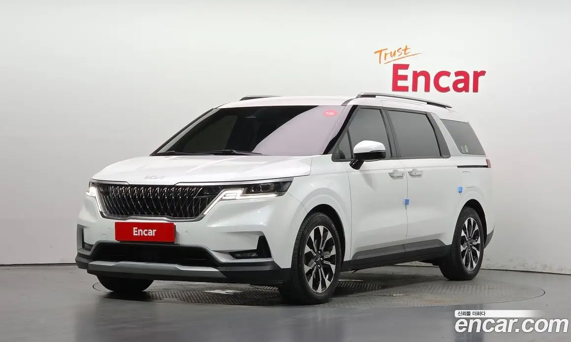 Kia Carnival 2023 3.5 автомат (гидро), фото 1 Kia Carnival 2023 3.5 автомат (гидро), фото 1