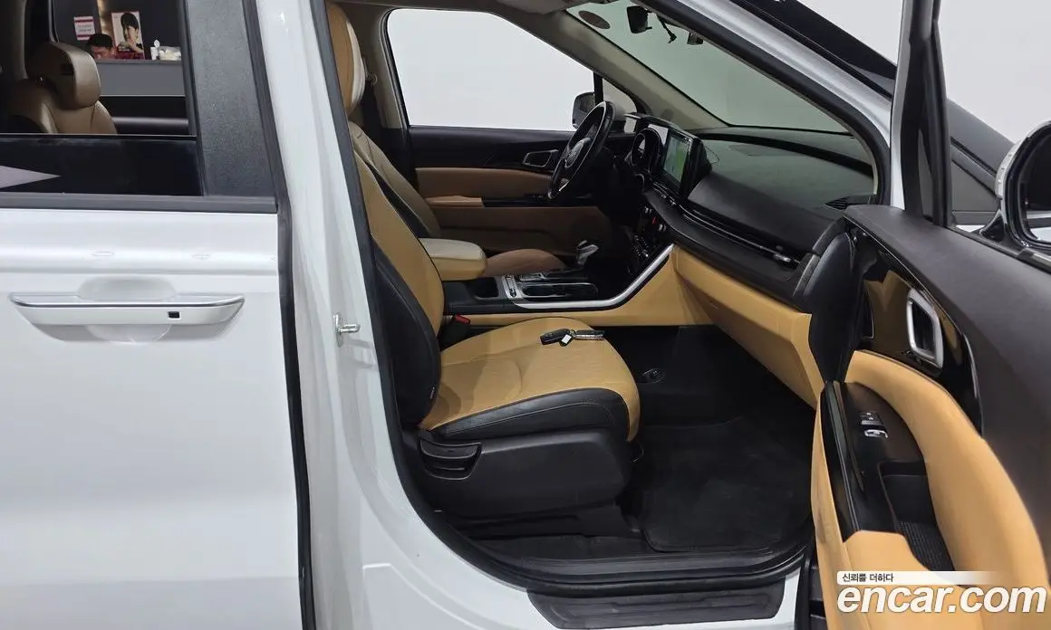 Kia Carnival 2023 3.5 автомат (гидро), фото 16 Kia Carnival 2023 3.5 автомат (гидро), фото 16