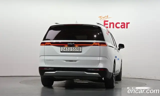 Kia Carnival 2023 3.5 автомат (гидро), миниатюра 4 Kia Carnival 2023 3.5 автомат (гидро), миниатюра 4