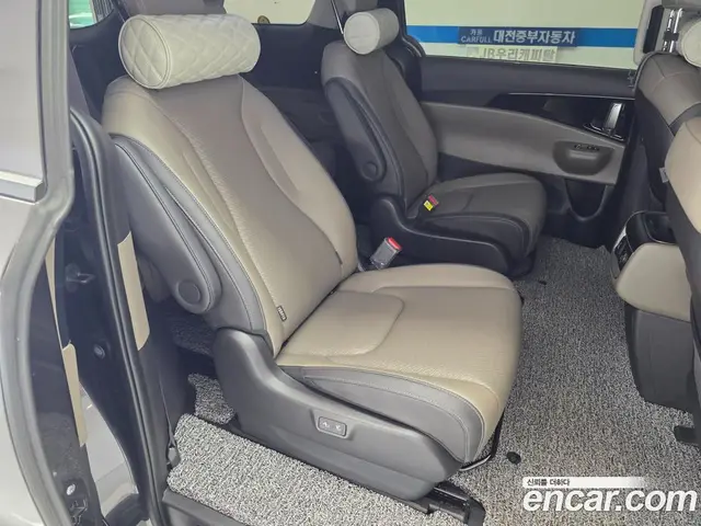 Kia Carnival 2024 2.2 автомат (гидро), миниатюра 12