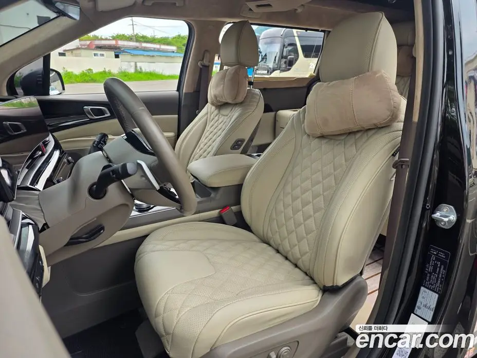Kia Carnival 2024 3.5 автомат (гидро), фото 6 Kia Carnival 2024 3.5 автомат (гидро), фото 6