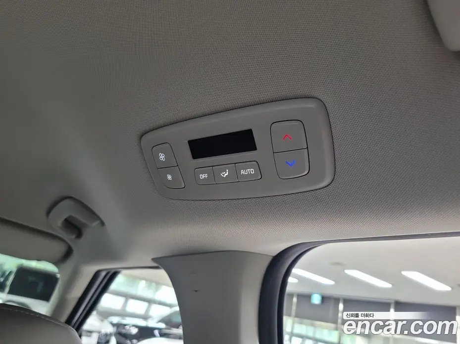 Kia Carnival 2025 2.2 автомат (гидро), фото 18