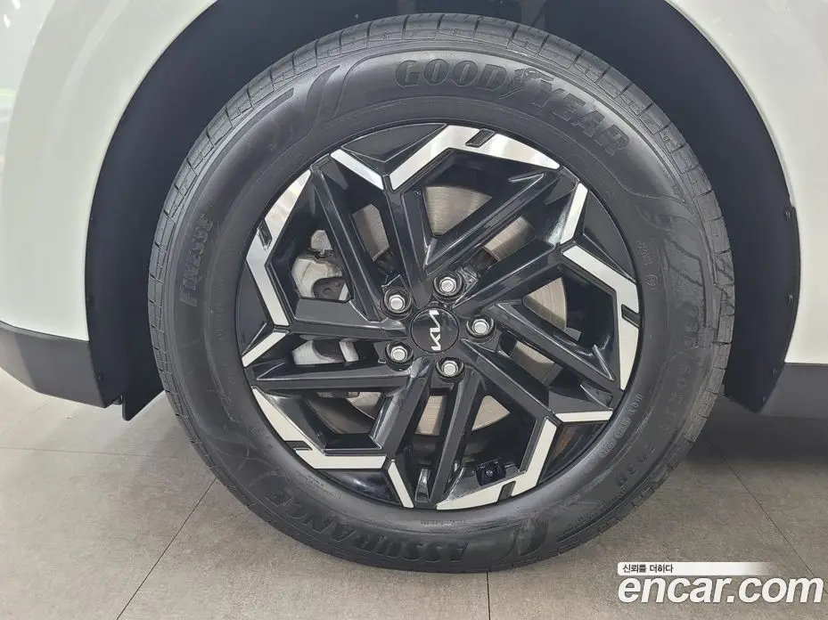 Kia Carnival 2025 2.2 автомат (гидро), фото 20