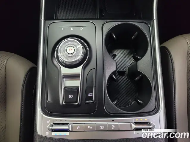 Kia Carnival 2025 2.2 автомат (гидро), миниатюра 9