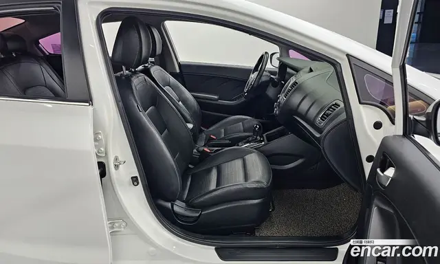 Kia K3 2016 1.6 автомат (гидро), миниатюра 11 Kia K3 2016 1.6 автомат (гидро), миниатюра 11