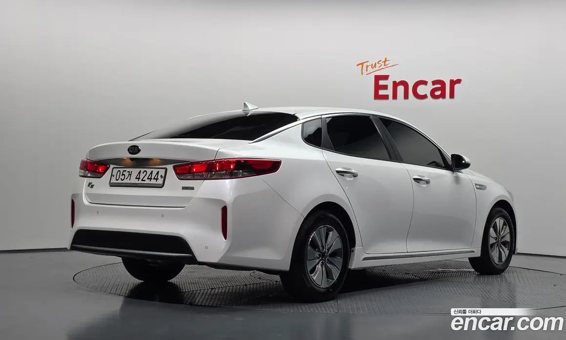 Kia K5 (Optima) 2017 2.0 автомат (гидро), фото 2 Kia K5 (Optima) 2017 2.0 автомат (гидро), фото 2