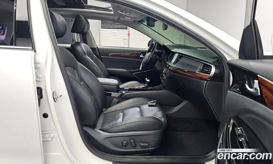 Kia K7 2017 2.4 автомат (гидро), фото 12 Kia K7 2017 2.4 автомат (гидро), фото 12