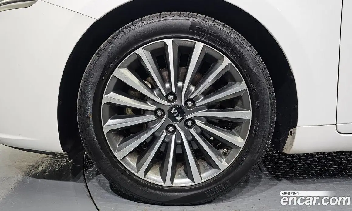 Kia K7 2017 2.4 автомат (гидро), фото 5 Kia K7 2017 2.4 автомат (гидро), фото 5