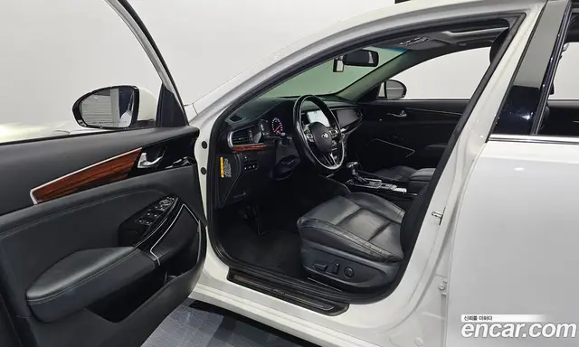 Kia K7 2017 2.4 автомат (гидро), миниатюра 10 Kia K7 2017 2.4 автомат (гидро), миниатюра 10