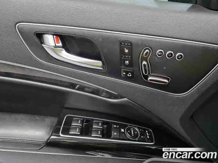 Kia K9 2016 3.3 автомат (гидро), фото 14 Kia K9 2016 3.3 автомат (гидро), фото 14