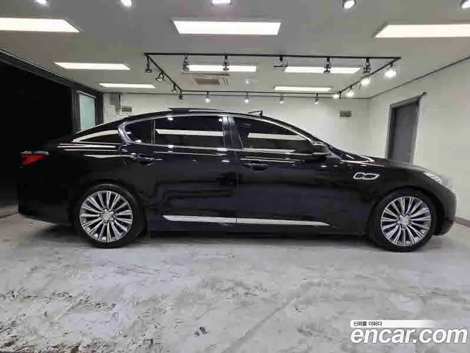 Kia K9 2016 3.3 автомат (гидро), фото 4 Kia K9 2016 3.3 автомат (гидро), фото 4