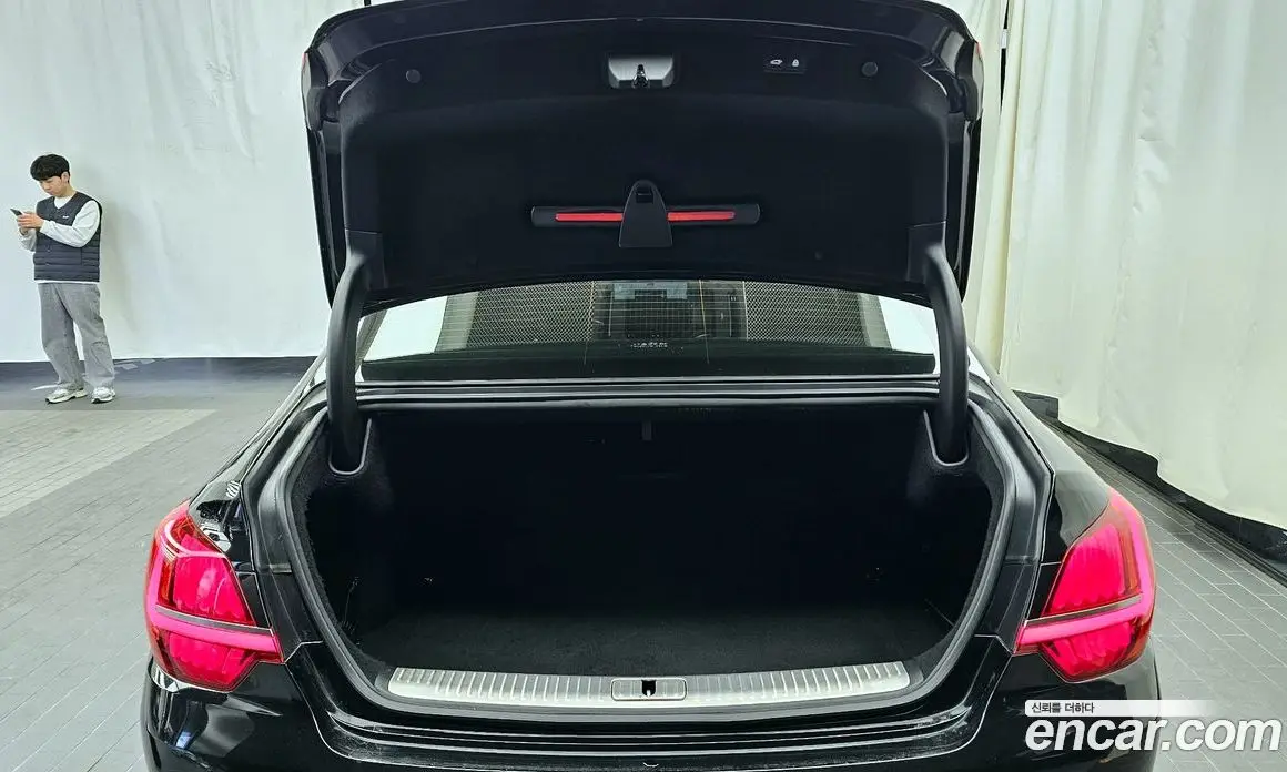 Kia K9 2021 3.8 автомат (гидро), фото 20 Kia K9 2021 3.8 автомат (гидро), фото 20