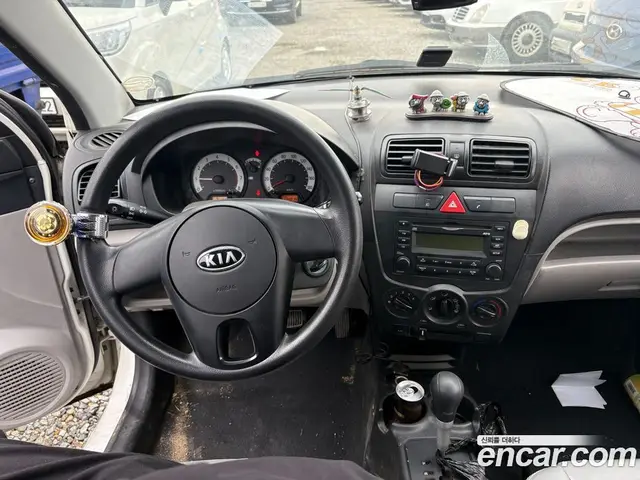 Kia Morning 2010 1.0 автомат (гидро), миниатюра 9