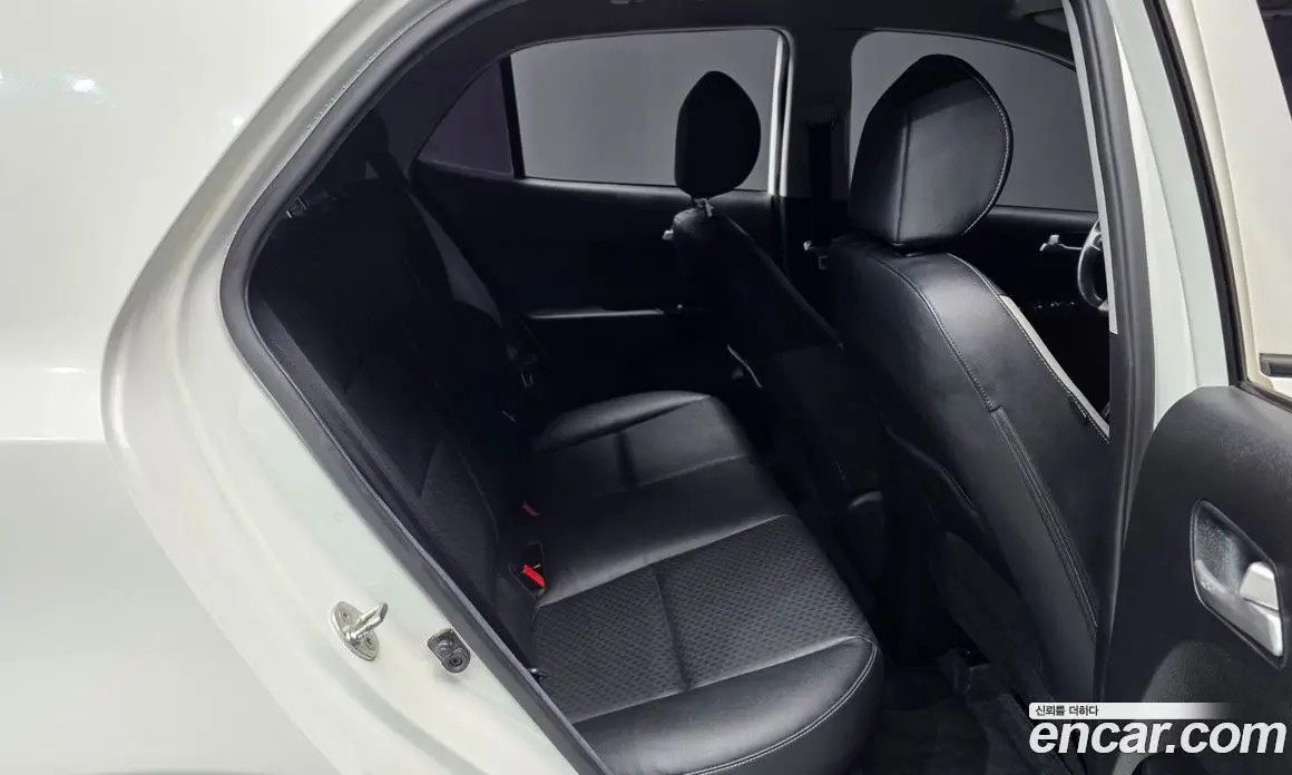 Kia Morning 2017 1.0 автомат (гидро), фото 12 Kia Morning 2017 1.0 автомат (гидро), фото 12