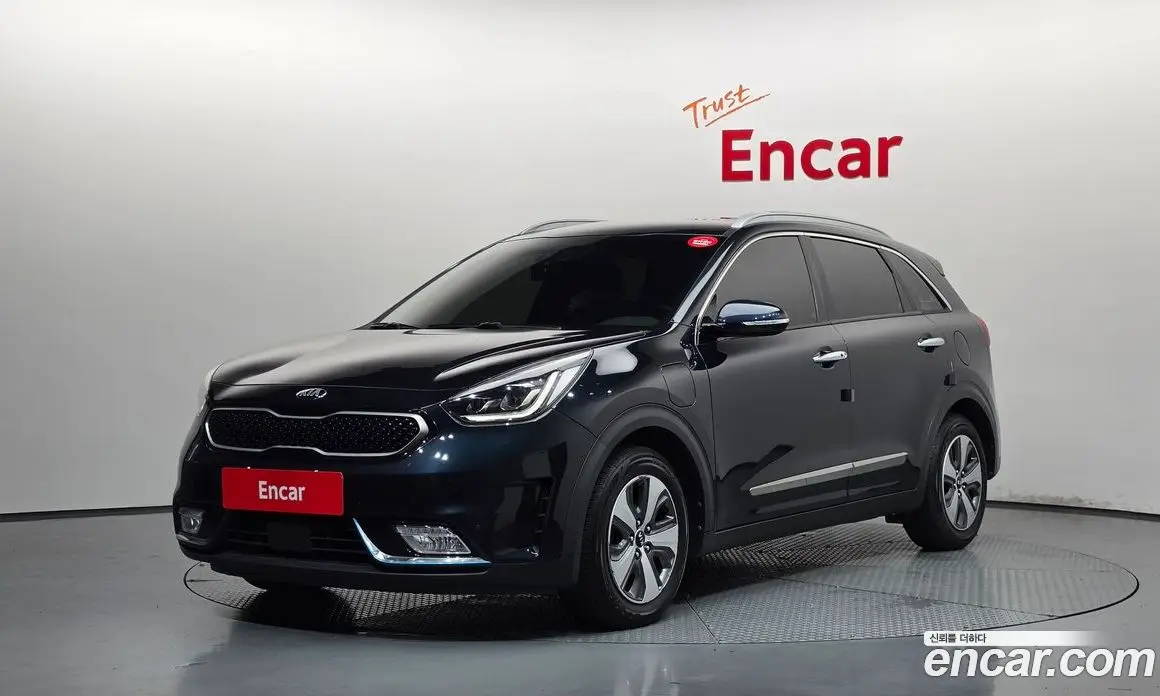 Kia Niro 2017 1.6 автомат (гидро), фото 1 Kia Niro 2017 1.6 автомат (гидро), фото 1