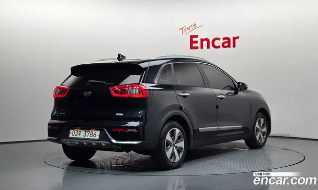 Kia Niro 2017 1.6 автомат (гидро), миниатюра 2 Kia Niro 2017 1.6 автомат (гидро), миниатюра 2