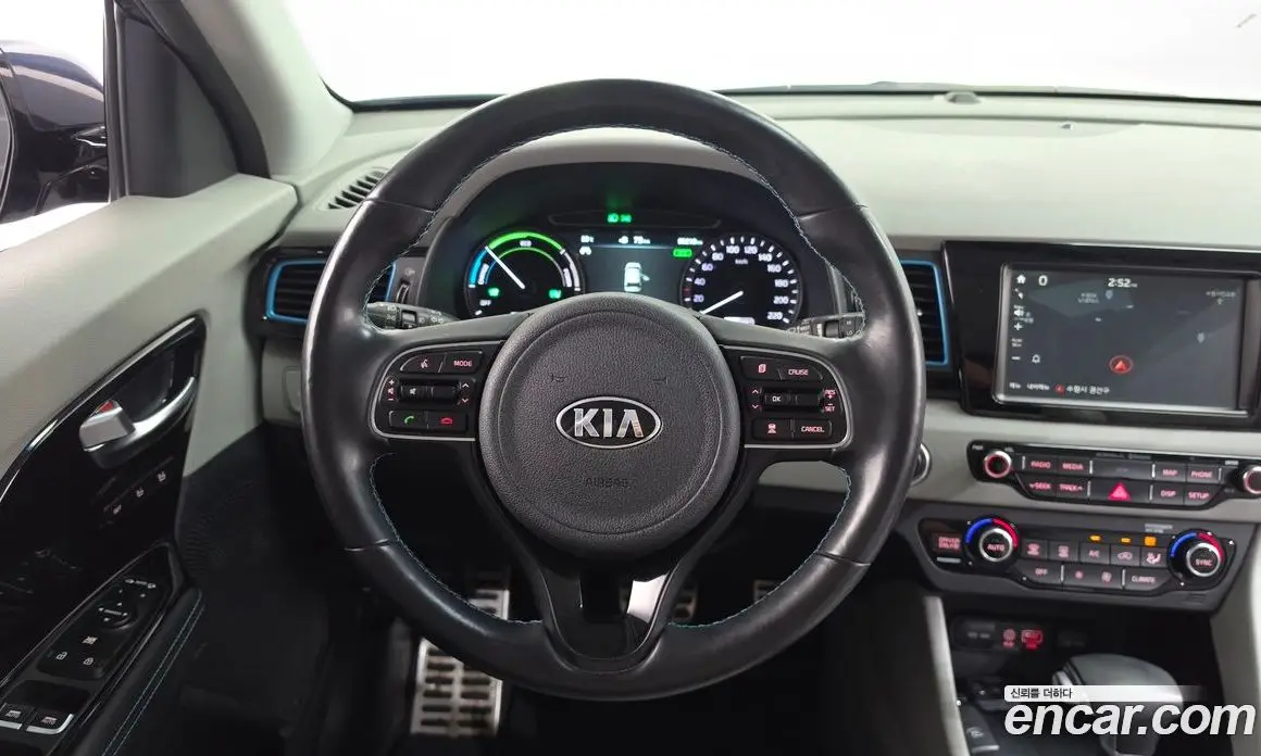Kia Niro 2017 1.6 автомат (гидро), фото 18 Kia Niro 2017 1.6 автомат (гидро), фото 18