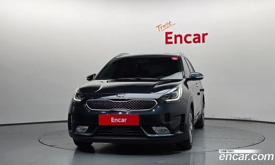 Kia Niro 2017 1.6 автомат (гидро), фото 3 Kia Niro 2017 1.6 автомат (гидро), фото 3