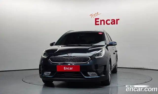Kia Niro 2017 1.6 автомат (гидро), миниатюра 3 Kia Niro 2017 1.6 автомат (гидро), миниатюра 3