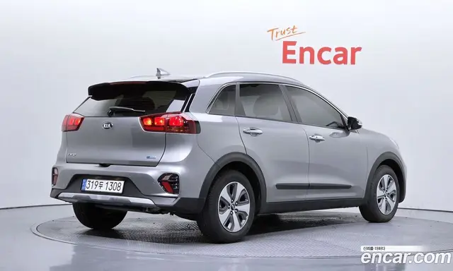 Kia Niro 2019 1.6 автомат (гидро), миниатюра 2