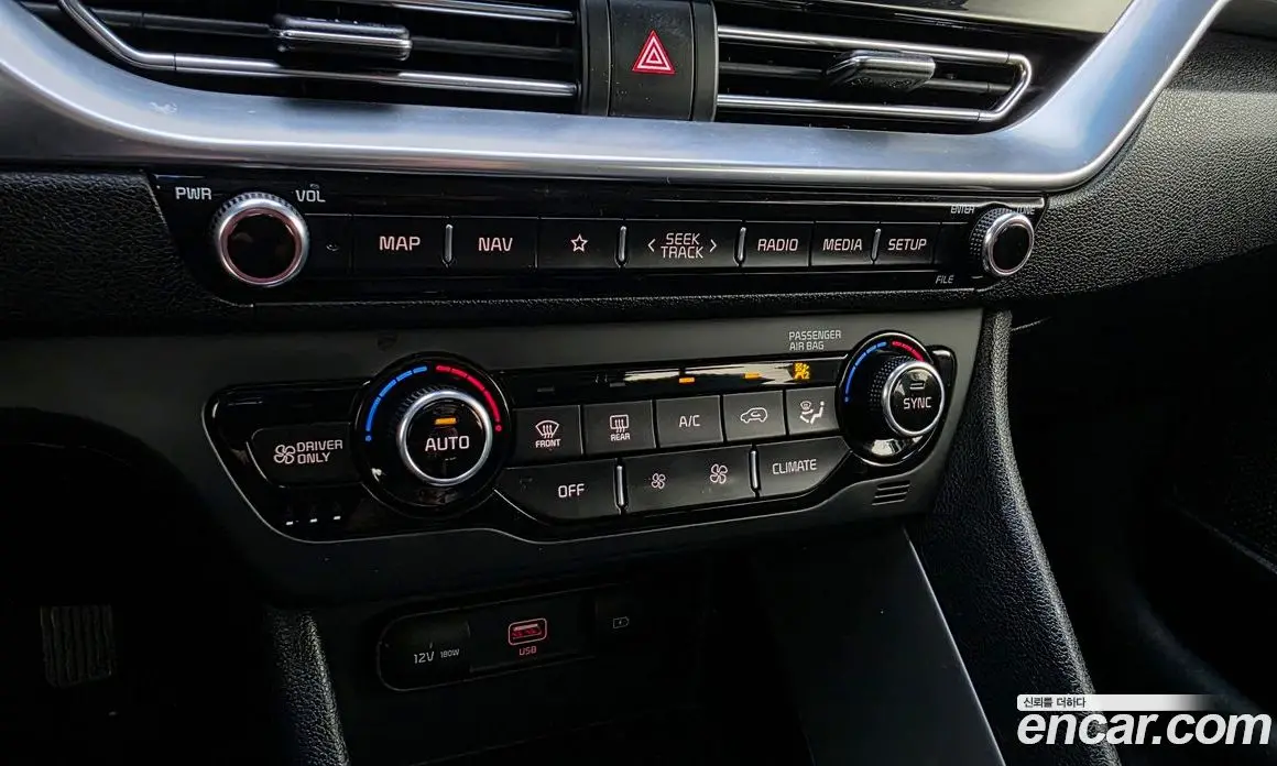 Kia Niro 2019 1.6 автомат (гидро), фото 20