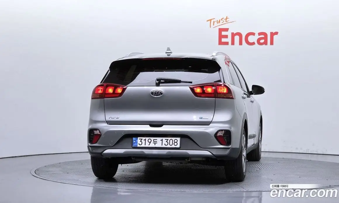 Kia Niro 2019 1.6 автомат (гидро), фото 4