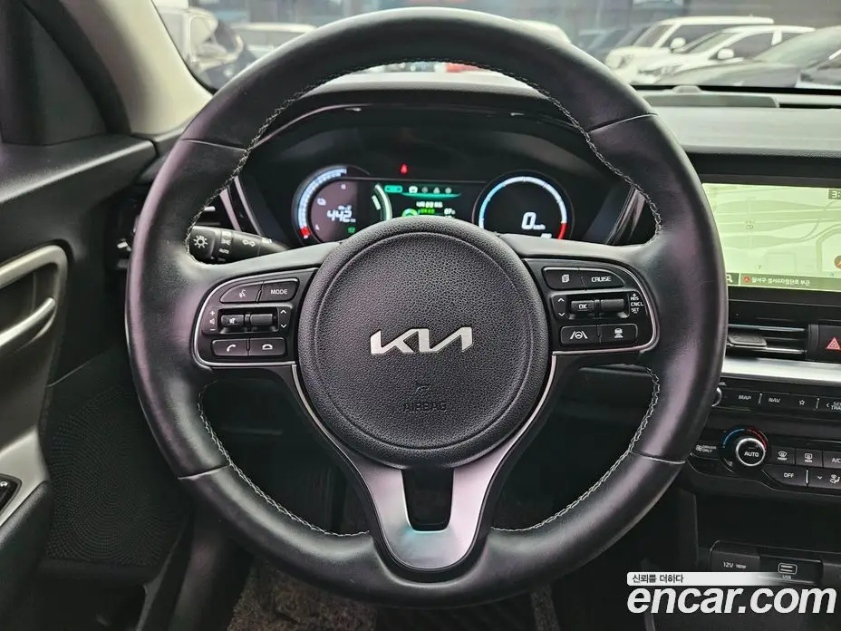 Kia Niro 2022 0.1 автомат (гидро), фото 11 Kia Niro 2022 0.1 автомат (гидро), фото 11