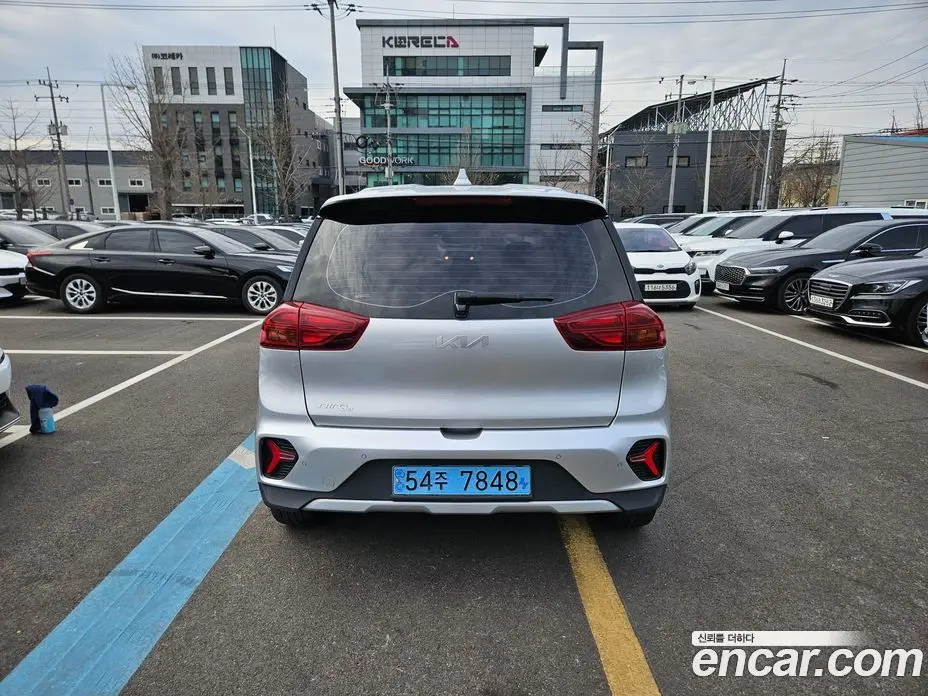 Kia Niro 2022 0.1 автомат (гидро), фото 3 Kia Niro 2022 0.1 автомат (гидро), фото 3