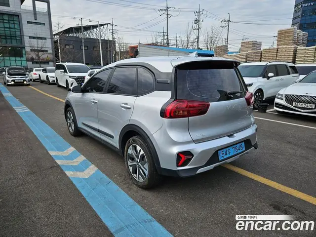 Kia Niro 2022 0.1 автомат (гидро), миниатюра 4 Kia Niro 2022 0.1 автомат (гидро), миниатюра 4