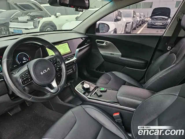 Kia Niro 2022 0.1 автомат (гидро), миниатюра 10 Kia Niro 2022 0.1 автомат (гидро), миниатюра 10