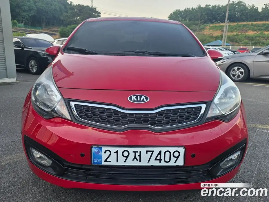 Kia Pride 2014 1.6 автомат (гидро), фото 1 Kia Pride 2014 1.6 автомат (гидро), фото 1