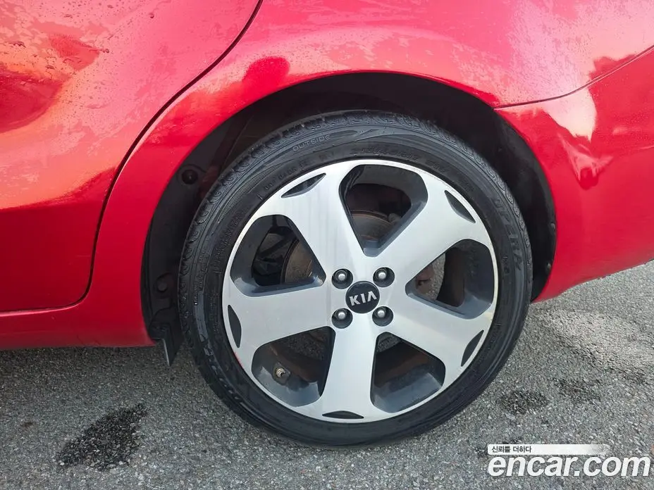 Kia Pride 2014 1.6 автомат (гидро), фото 5 Kia Pride 2014 1.6 автомат (гидро), фото 5