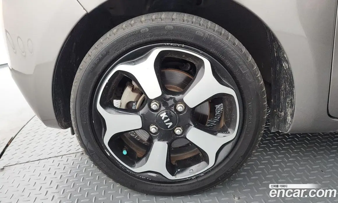 Kia Ray 2014 1.0 автомат (гидро), фото 5 Kia Ray 2014 1.0 автомат (гидро), фото 5