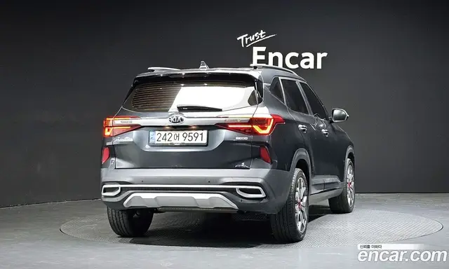 Kia Seltos 2021 1.6 автомат (гидро), миниатюра 4