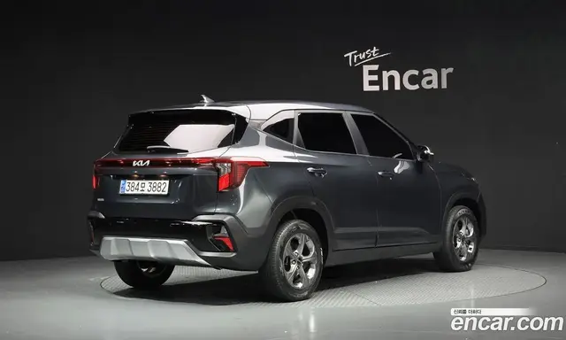 Kia Seltos 2023 1.6 автомат (гидро), миниатюра 2