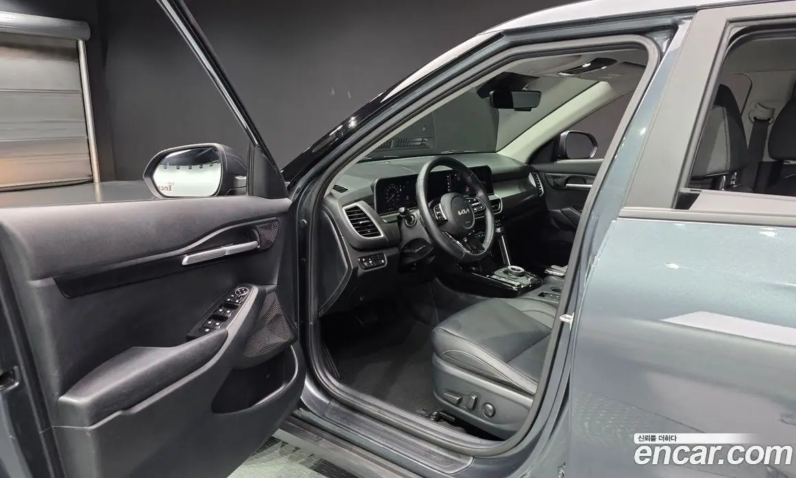 Kia Seltos 2023 1.6 автомат (гидро), фото 10