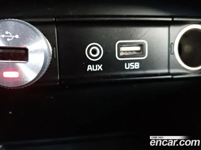 Kia Sorento 2016 2.0 автомат (гидро), миниатюра 12