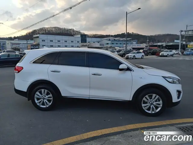Kia Sorento 2016 2.0 автомат (гидро), миниатюра 3