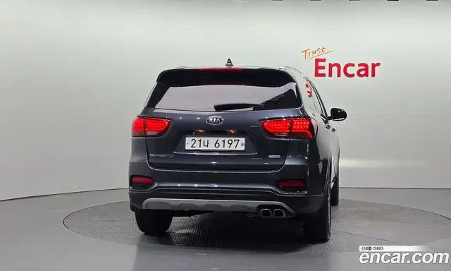 Kia Sorento 2017 2.0 автомат (гидро), миниатюра 4