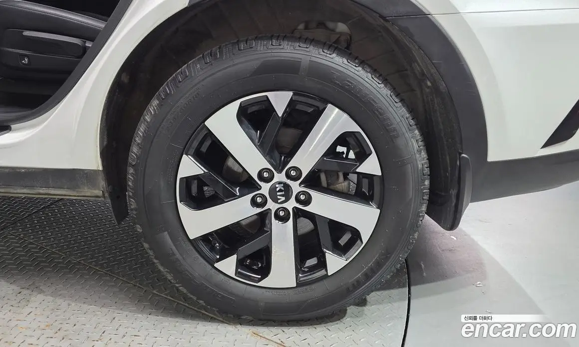 Kia Sorento 2020 2.2 автомат (гидро), фото 7 Kia Sorento 2020 2.2 автомат (гидро), фото 7