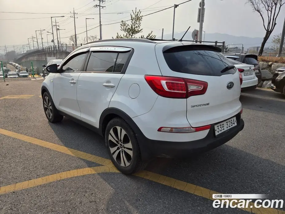Kia Sportage 2010 2.0 механика, фото 3 Kia Sportage 2010 2.0 механика, фото 3