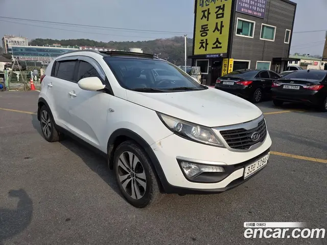 Kia Sportage 2010 2.0 механика, миниатюра 6 Kia Sportage 2010 2.0 механика, миниатюра 6