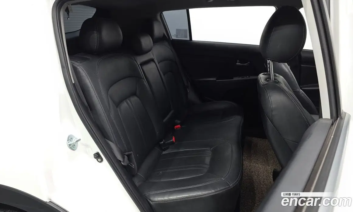 Kia Sportage 2014 2.0 автомат (гидро), фото 16