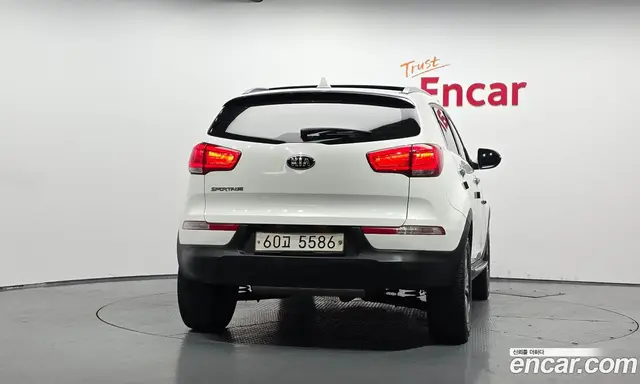 Kia Sportage 2014 2.0 автомат (гидро), миниатюра 3