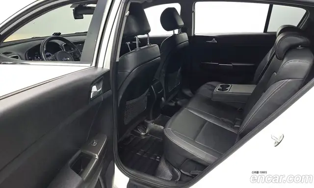 Kia Sportage 2015 1.7 автомат (гидро), миниатюра 11